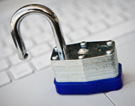 Padlock on computer keyboard - Suicom Open Standards